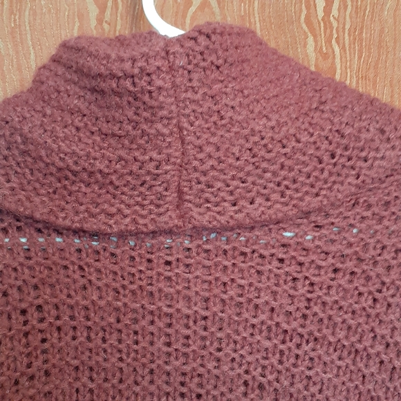 JLO JENNIFER LOPEZ BURGUNDY SWEATER SIZE XS - Picture 4 of 8